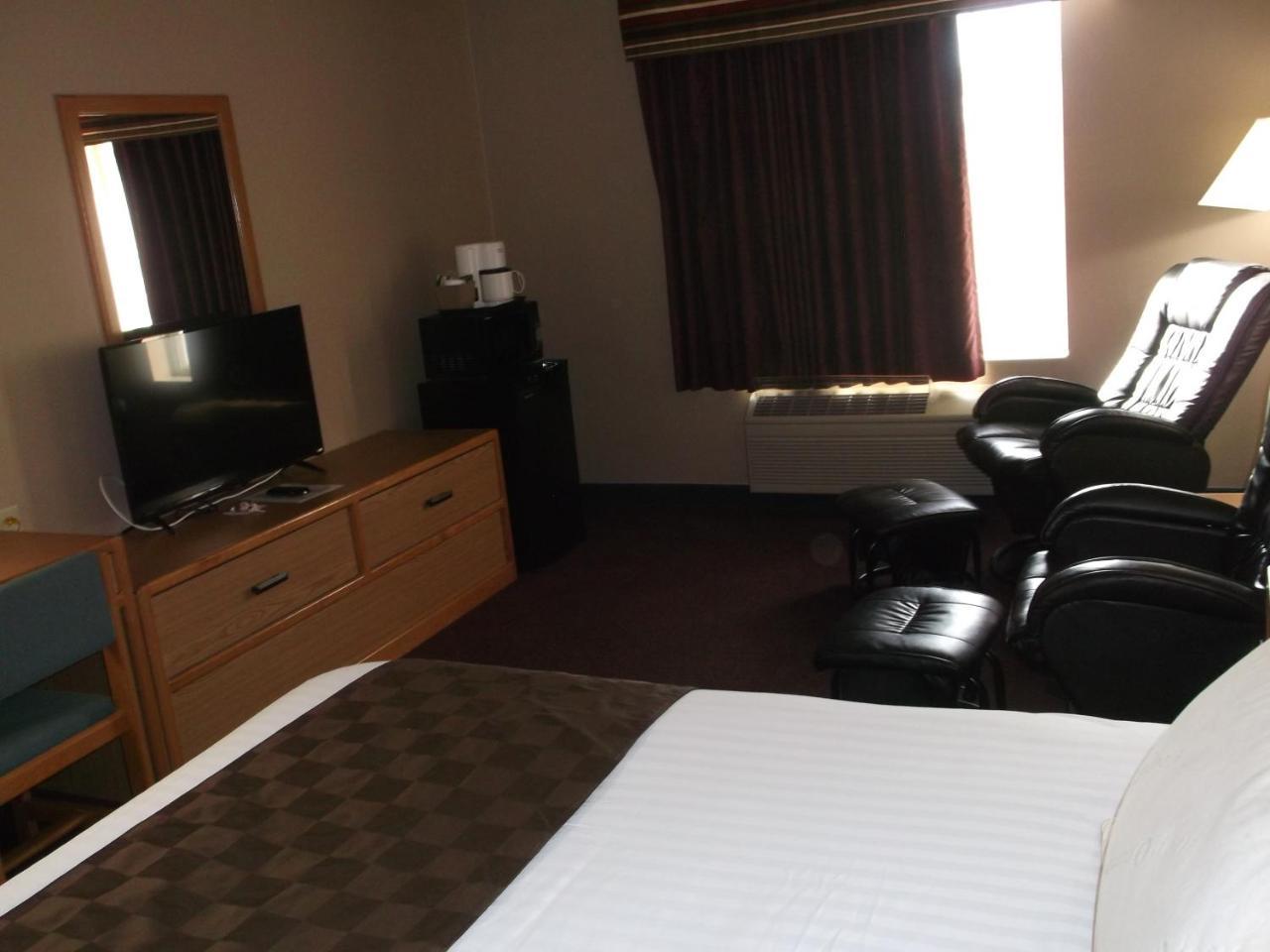 De Smet Super Deluxe Inn & Suites Esterno foto