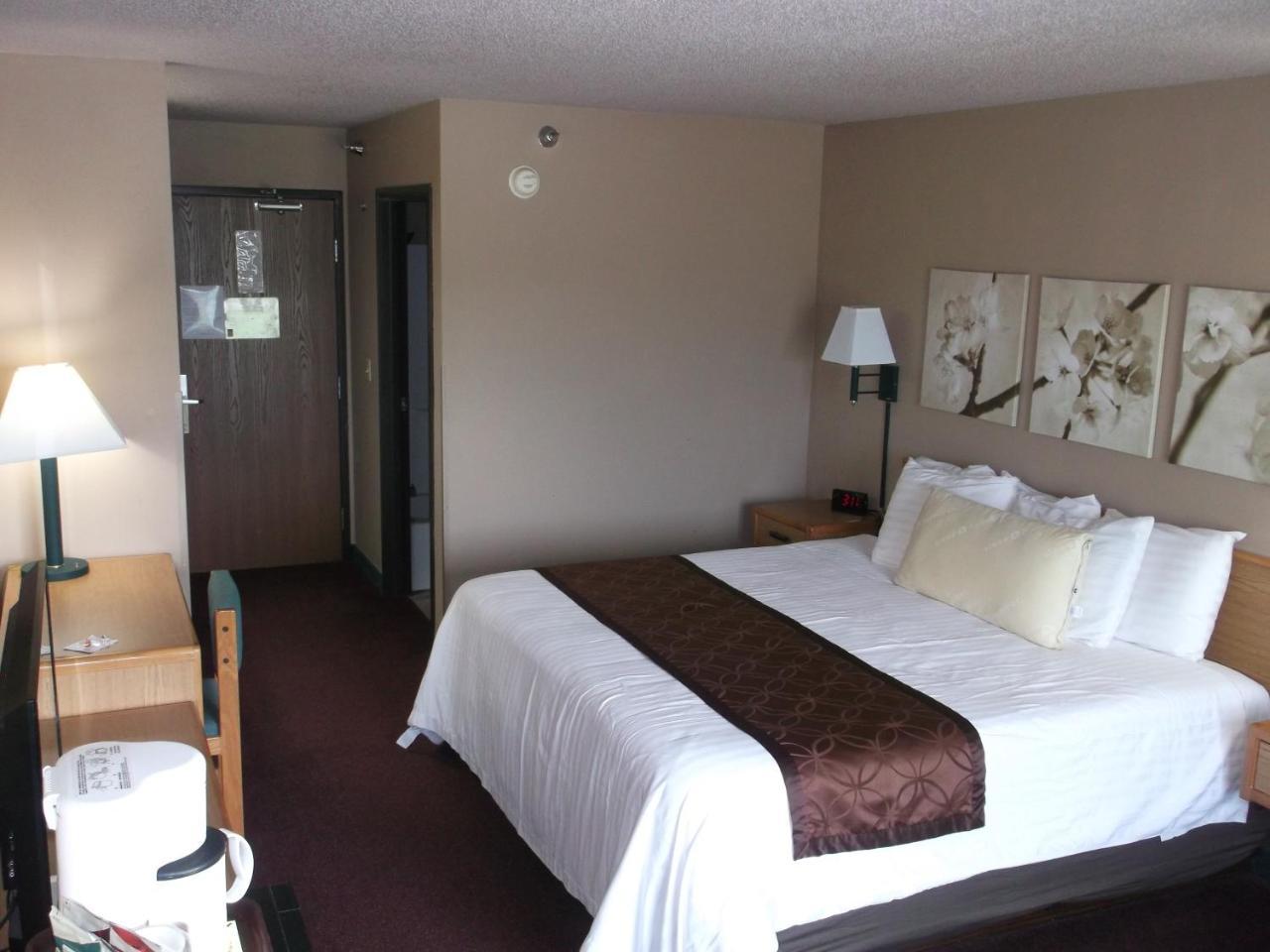De Smet Super Deluxe Inn & Suites Esterno foto